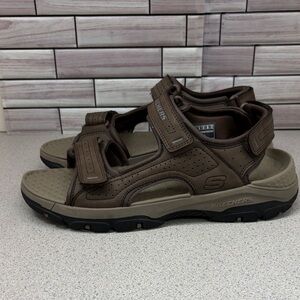 Skechers Luxe Foam Relaxed Fit Leather Sandals Soze 10 Men’s Adjustble straps